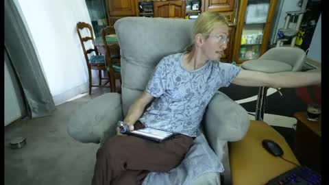 jeff online show from 05-25-26, 04:51