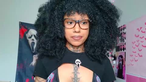 Spookie Baddie online show from 04-19-26, 06:43