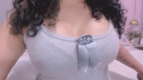 Snapshot of 00valeriasexxx chatting on 12-16-24, 07:54 Valeria online show from 12-16-24, 07:54