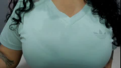 Snapshot of 00valeriasexxx chatting on 02-07-25, 12:17 Valeria online show from 02-07-25, 12:17