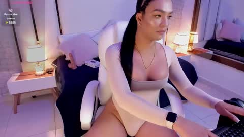 Dulce  online show from 03-12-25, 02:56