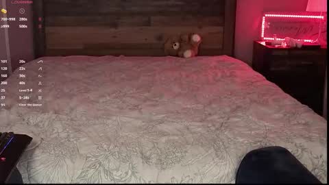 Mario online show from 09-09-25, 05:29