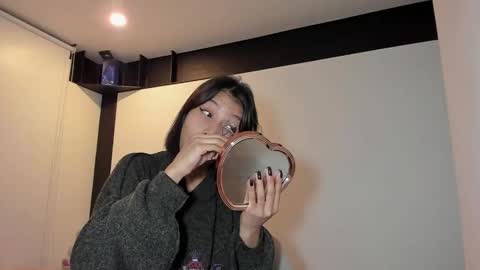 Snapshot of 0amy1 chatting on 10-06-25, 11:57 amy online show from 10-06-25, 11:57