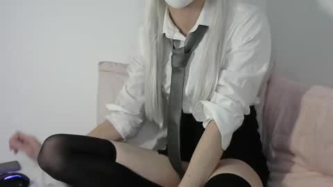 Snapshot of 0tter__chan chatting on 10-12-25, 05:01 0tter  chan online show from 10-12-25, 05:01