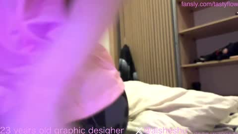 Snapshot of 1000and1nights_ chatting on 01-25-25, 08:53 Aishe online show from 01-25-25, 08:53