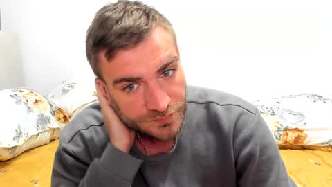 Snapshot of 10in_deluxe chatting on 01-12-25, 07:43 10in_deluxe online show from 01-12-25, 07:43