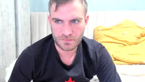 Snapshot of 10in_deluxe chatting on 02-01-25, 09:32 10in_deluxe online show from 02-01-25, 09:32