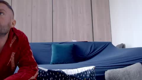 Snapshot of 10in_deluxe chatting on 10-18-25, 06:48 10in_deluxe online show from 10-18-25, 06:48