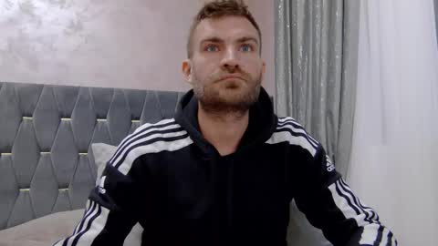 10in_deluxe online show from 12-16-25, 10:42