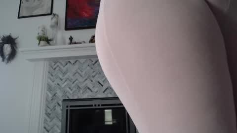 Aurora Willows online show from 02-19-26, 04:25