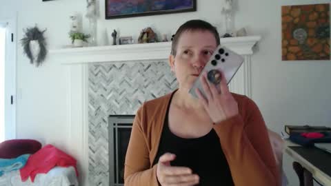 Aurora Willows online show from 04-18-26, 09:15