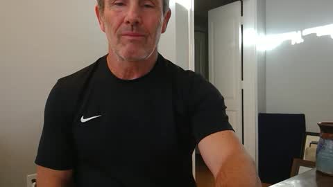 Snapshot of 13glanmorfa chatting on 01-16-26, 02:21 13glanmorfa online show from 01-16-26, 02:21