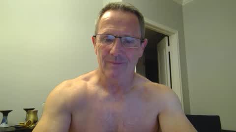 Snapshot of 13glanmorfa chatting on 03-09-26, 02:10 13glanmorfa online show from 03-09-26, 02:10