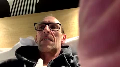 Snapshot of 14at213 chatting on 11-17-25, 09:20 14at213 online show from 11-17-25, 09:20