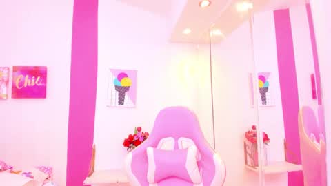 Scarlette  online show from 12-17-24, 03:39