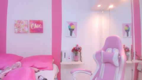 Scarlette  online show from 01-24-25, 06:57