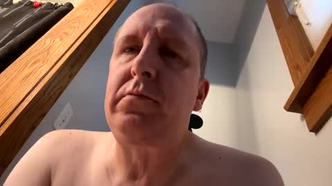 Snapshot of 16510 chatting on 09-27-25, 12:21 16510 online show from 09-27-25, 12:21