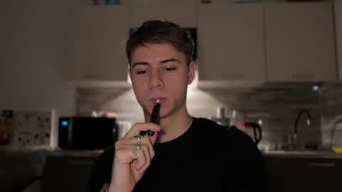 Snapshot of 168gio chatting on 11-23-25, 03:01 Lance online show from 11-23-25, 03:01