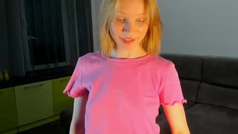 Kira online show from 05-29-26, 05:00