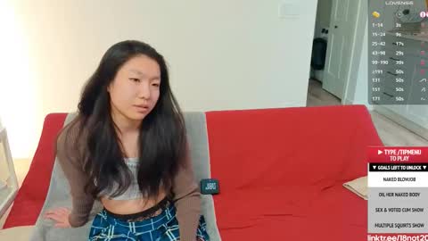 Snapshot of 18not20 chatting on 10-31-25, 12:11 Tong Ralph online show from 10-31-25, 12:11