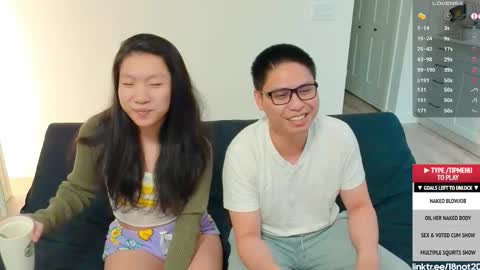 Snapshot of 18not20 chatting on 11-24-25, 02:22 Tong Ralph online show from 11-24-25, 02:22