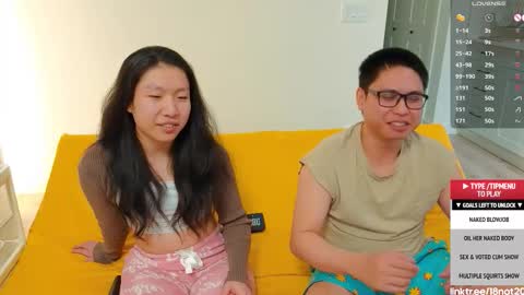 Snapshot of 18not20 chatting on 11-28-25, 02:03 Tong Ralph online show from 11-28-25, 02:03