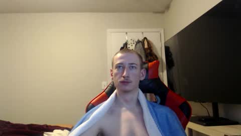 Snapshot of 18str8igcock chatting on 01-12-26, 11:32 18str8igcock online show from 01-12-26, 11:32