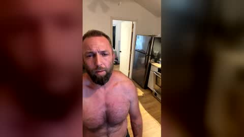 Snapshot of 1981thor chatting on 12-14-25, 08:57 1981thor online show from 12-14-25, 08:57