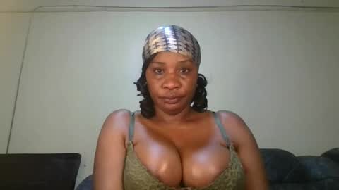 Snapshot of 1_sexylove chatting on 10-18-25, 07:20 1_sexylove online show from 10-18-25, 07:20