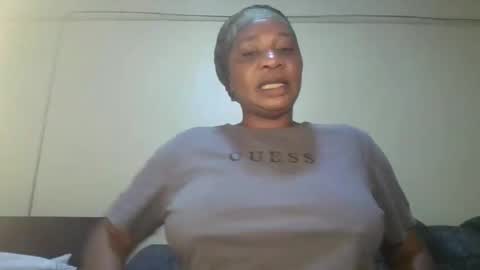 Snapshot of 1_sexylove chatting on 10-28-25, 08:40 1_sexylove online show from 10-28-25, 08:40