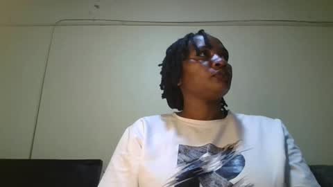 Snapshot of 1_sexylove chatting on 11-16-25, 04:01 1_sexylove online show from 11-16-25, 04:01