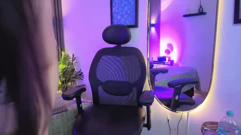 anya online show from 12-05-25, 07:43