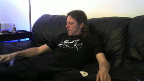 Snapshot of 1azzzy chatting on 09-21-25, 02:19 LAzy online show from 09-21-25, 02:19