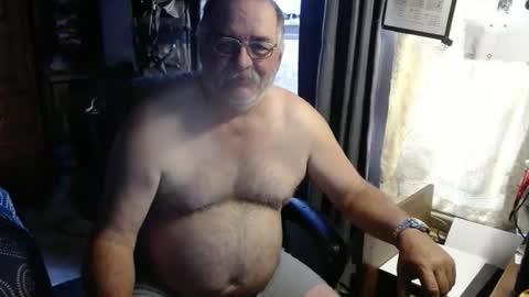 Snapshot of 1dusty60 chatting on 11-09-25, 02:15 1dusty60 online show from 11-09-25, 02:15