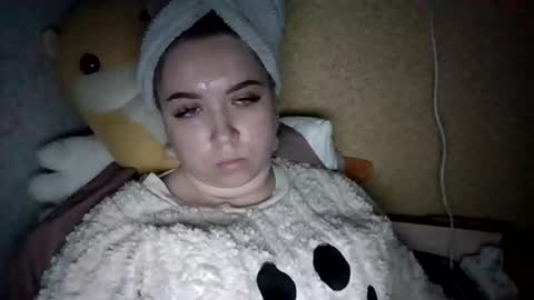 1fiya1 online show from 10-27-25, 02:32