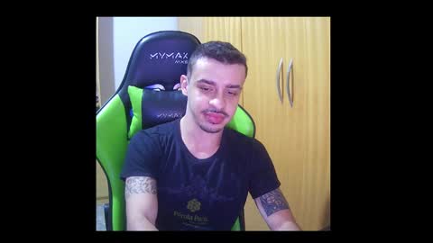 Snapshot of 1good_vibes1 chatting on 10-12-25, 04:33 1good_vibes1 online show from 10-12-25, 04:33