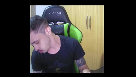 Snapshot of 1good_vibes1 chatting on 10-15-25, 08:14 1good_vibes1 online show from 10-15-25, 08:14