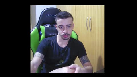 Snapshot of 1good_vibes1 chatting on 10-17-25, 04:59 1good_vibes1 online show from 10-17-25, 04:59