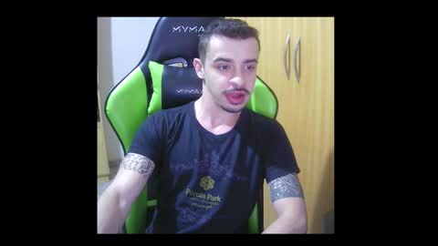 Snapshot of 1good_vibes1 chatting on 10-19-25, 03:40 1good_vibes1 online show from 10-19-25, 03:40