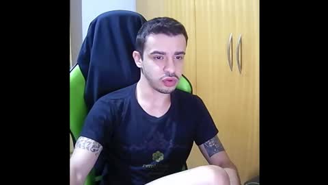 Snapshot of 1good_vibes1 chatting on 11-09-25, 04:33 1good_vibes1 online show from 11-09-25, 04:33