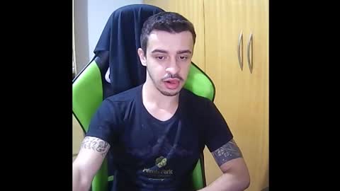 Snapshot of 1good_vibes1 chatting on 11-12-25, 04:35 1good_vibes1 online show from 11-12-25, 04:35