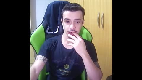 Snapshot of 1good_vibes1 chatting on 11-14-25, 04:22 1good_vibes1 online show from 11-14-25, 04:22