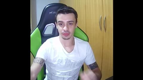 Snapshot of 1good_vibes1 chatting on 11-27-25, 04:03 1good_vibes1 online show from 11-27-25, 04:03