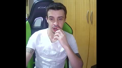 Snapshot of 1good_vibes1 chatting on 12-01-25, 02:27 1good_vibes1 online show from 12-01-25, 02:27