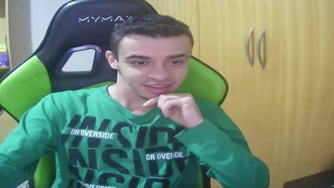 Snapshot of 1good_vibes1 chatting on 05-19-26, 05:25 1good_vibes1 online show from 05-19-26, 05:25