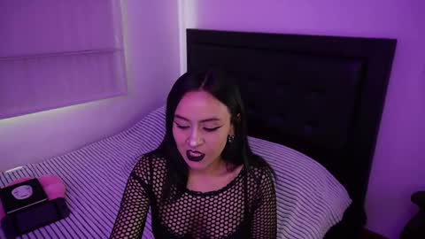 1hannamontana online show from 09-19-25, 04:40