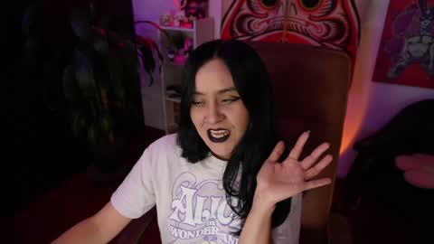Snapshot of 1hannamontana chatting on 05-15-26, 11:56 1hannamontana online show from 05-15-26, 11:56