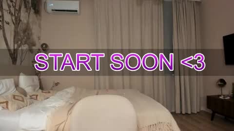 Lily 3 online show from 10-02-25, 03:52