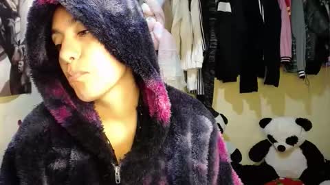 1kandylove online show from 11-16-25, 01:11