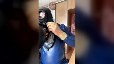 latex and gasmask online show from 05-05-26, 09:50